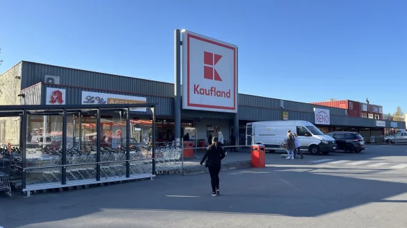 Der Betrieb bei Kaufland in Detmold läuft ganz normal weiter. - © Jana Beckmann