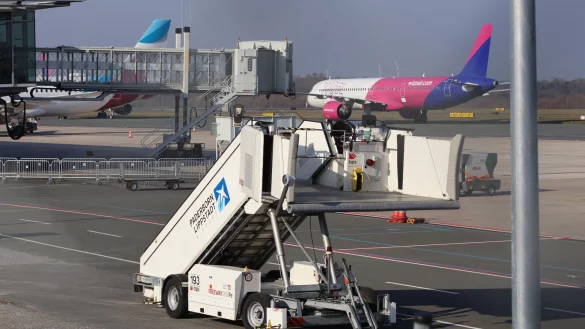 Der Flughafen Paderborn/Lippstadt &uuml;berzeugt mit hohen Sicherheitsstandards und erreicht Platz 10 im bundesweiten Vergleich. - &copy; Jens Reddeker