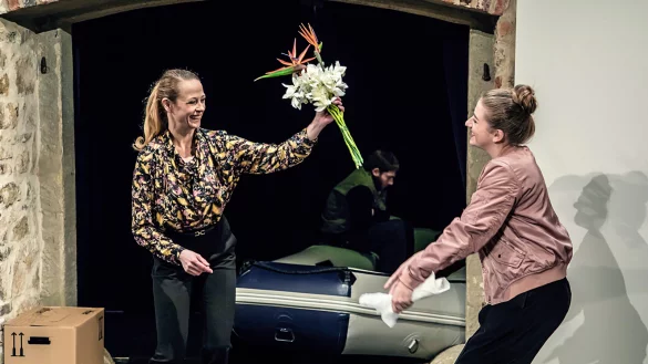 "Ein Teil der Gans" sollte im Dezember mit Alexandra Riemann (links) und Ewa Noack Premiere feiern. - &copy; Landestheater Detmold / Marc Lontzek