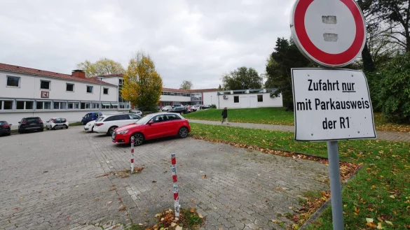 Bei der Realschule 1 m&uuml;ssen derzeit extrem viele Stunden vertreten werden. In einem Elternbrief hat die Schulleitung das in drastischen Worte geschildert. - &copy; Archivfoto: Jost Wolf
