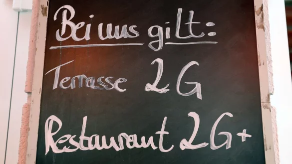 2G-Plus - &copy; Foto: Bernd W&uuml;stneck/dpa-Zentralbild/dpa