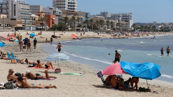 Corona-Zahlen auf Mallorca - &copy; Foto: Clara Margais/dpa