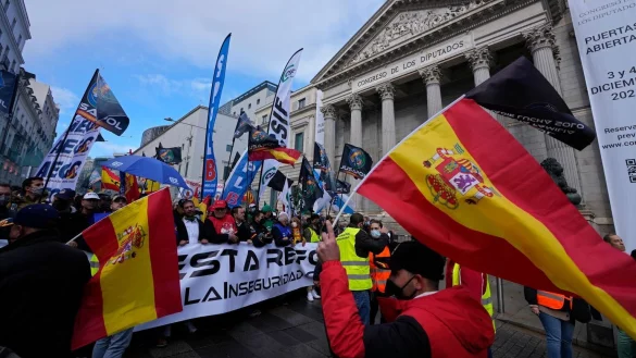 Protest in Spanien - &copy; Foto: Paul White/AP/dpa