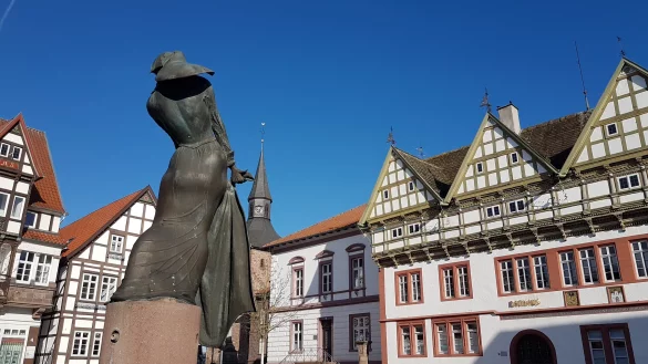 In der Altstadt von Blomberg gilt eine Gestaltungssatzung. Die wird nun zugunsten von Photovoltaik- und Solarthermie-Anlagen geändert. - © Archivbild: Janine Bietau
