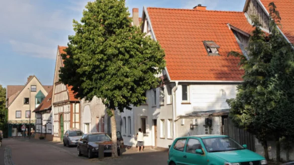 Kein einheitliches Bild: In der Burgstra&szlig;e in Horn gibt es gut sanierte Geb&auml;ude, aber auch heruntergekommene.&nbsp; - &copy; Bernhard Preuss