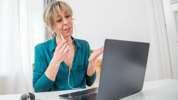 Lebendiges Online-Meeting - &copy; Foto: Christin Klose/dpa-tmn