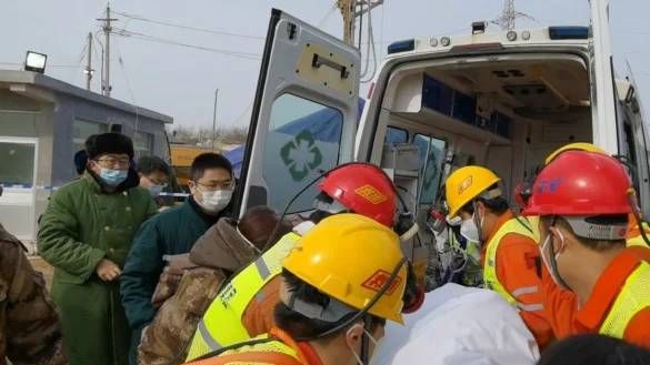Bergung - &copy; Foto: Luan Qincheng/XinHua/dpa