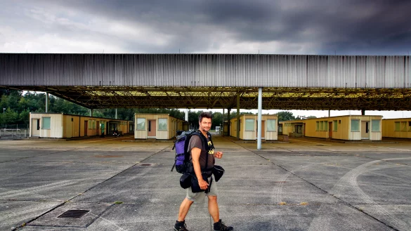 - &copy; Roland Marske