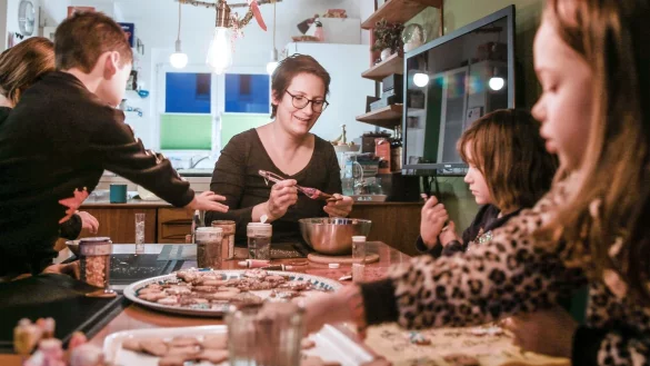 Eltern Kinder Quarant&auml;ne Corona - &copy; Foto: Mascha Brichta/dpa-tmn