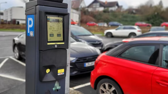 Einige Nutzer haben Probleme mit dem Parkautomaten am Langenbrücker Tor. - © Katrin Kantelberg