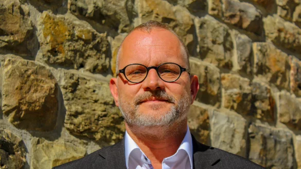 Maik Schlicht m&ouml;chte sich besonders f&uuml;r das Ehrenamt und die Schulen in Extertal engagieren. - &copy; CDU Extertal