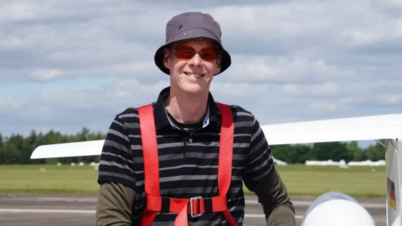 Andreas Hillebrand ist vorbereitet. Am 5. Mai bricht der geb&uuml;rtige Horn-Bad Meinberger zu einer mehr als 10-st&uuml;ndigen Tour im Segelflugzeug auf. - &copy; Hans-Rainer Finke