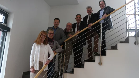 Bereit für neue Projekte: (von links) Dagmar Weiß, Alea Blöbaum, Wolfgang Grund, Helmut Eikermann, Thomas Michel, Gerhard Schemmel und Manfred Kaulen gehören dem Stiftungsrat der Bürgerstiftung an. - © Thomas Dohna