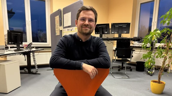 Seit ein paar Wochen ist Robin Meier Vorsitzender des Stadtverbands der SPD, hier in der Redaktion der LZ in Bad Salzuflen. - © Sven Kienscherf