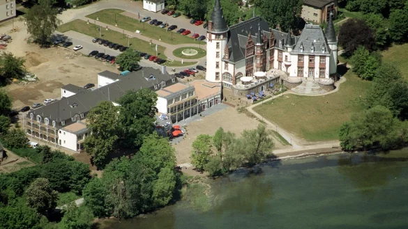 Schloss Klink - &copy; Foto: Bernd_W&uuml;stneck/dpa/ZB