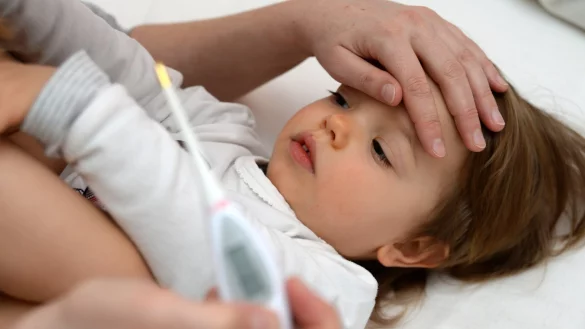 Kind mit Fieber - &copy; Foto: Andrea Warnecke