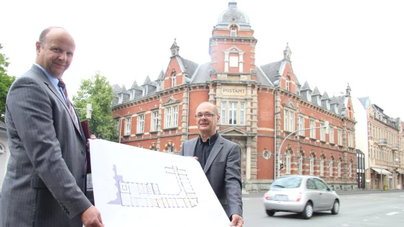 Planen den Umbau: Investor Martin Schachner-Blume (links) und Architekt Gerd Hohmann. - © Sven Koch