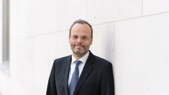 Dr. Felix Klein. - &copy; Rene Bertrand