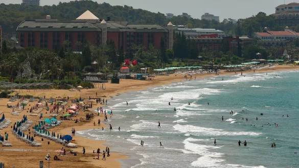 Tourismus in der T&uuml;rkei - &copy; Foto: Emrah Gurel/AP/dpa