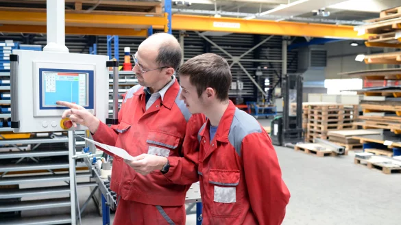 Die Zahl der Ausbildungsverträge in Lippe lag im Jahr 2024 über dem NRW-Durchschnitt. - © industrieblick - stock.adobe.com