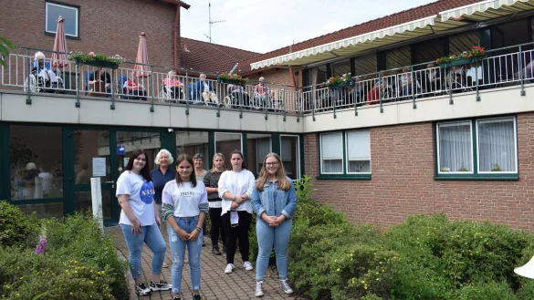 Das Friedrich-Winter-Haus und die Sekundarschule Nordlippe haben eine Kooperation in Form des Generationenprojektes &bdquo;Alt trifft Jung". - &copy; Sekundarschule Nordlippe