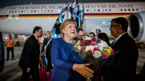 Merkel in Indien - &copy; Foto: Michael Kappeler/dpa
