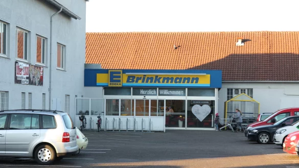 &Uuml;berfall: Der Edeka-Neukauf Brinkmann an der Steinstra&szlig;e ist erneut &uuml;berfallen worden. - &copy; Ulf Hanke