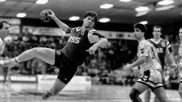 So bleibt Jörg Krewinkel den TBV-Fans in Erinnerung, als dynamischer Spielmacher mit Zug zum Tor. - © Jörg Hagemann