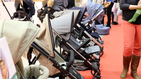 Buggys im Handel - &copy; Foto: Mascha Brichta