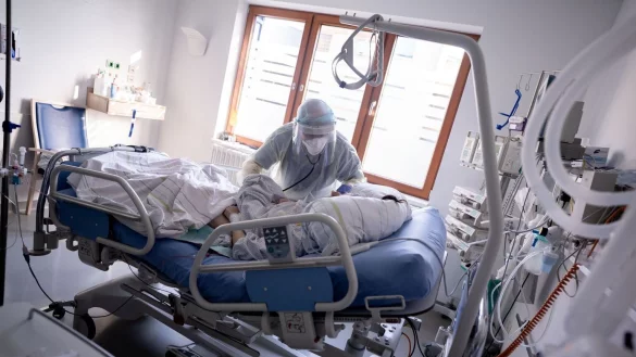 Intensivstation - &copy; Foto: Kay Nietfeld/dpa