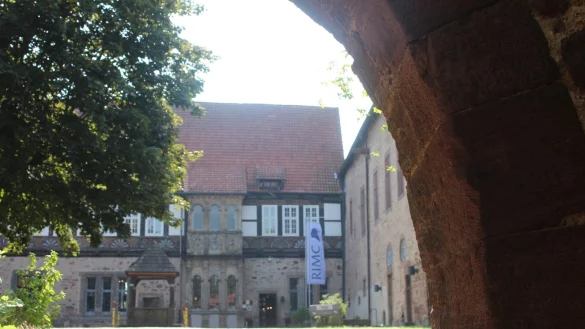 Ungewisses Schicksal: Wie es ab n&auml;chstem Jahr im Burghotel weitergeht, steht aktuell noch nicht fest. Derzeit sucht der Landesverband Lippe nach M&ouml;glichkeiten, den Betrieb weiterzuf&uuml;hren. Im schlimmsten Fall droht der Leerstand. - &copy; Michaela Wei&szlig;e