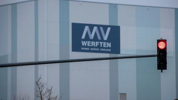 MV Werften - &copy; Foto: Jens B&uuml;ttner/dpa-Zentralbild/dpa