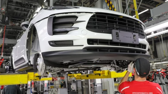 Produktion im Porsche Werk Leipzig - &copy; Foto: Jan Woitas/zb/dpa