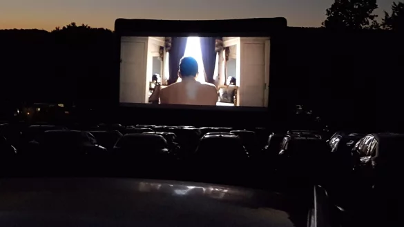 Beim ersten Abend des Autokinos passte alles. "Bohemian Rhapsody" lief unter sternenklarem Himmel. - &copy; Marianne Schwarzer