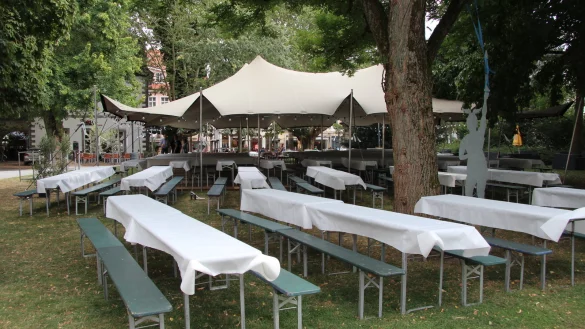 Findet "Lippe kulinarisch" in diesem Jahr statt, m&uuml;sste unter anderem auch &uuml;ber die Einrichtung auf dem Schlo&szlig;platz nachgedacht werden (hier ein Bild aus dem Jahr 2019). - &copy; Archivfoto: Jana Beckmann