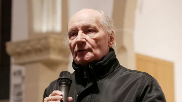 Dr. Eugen Drewermann erschlie&szlig;t in der Marktkirche lebensbewahrende Wahrheiten in der Grimmschen Erz&auml;hlung &bdquo;Fundevogel" - &copy; Thomas Kr&uuml;gler