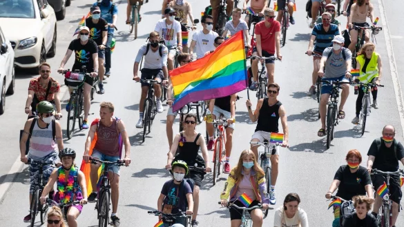 CSD-Fahrraddemo - &copy; Foto: Daniel Reinhardt/dpa