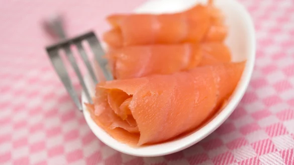 R&auml;ucherlachs - &copy; Foto: Andrea Warnecke