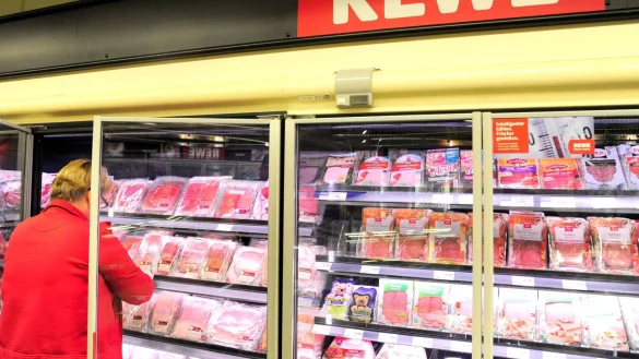 Die Supermarktkette Rewe l&auml;sst an Heiligabend ihre Filialen zu. - &copy; picture-alliance