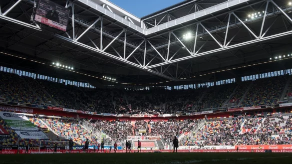 D&uuml;sseldorfer Gro&szlig;konzert - &copy; Foto: Bernd Thissen/dpa