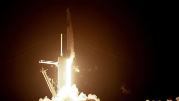 Start der SpaceX-Mission - &copy; Foto: John Raoux/AP/dpa