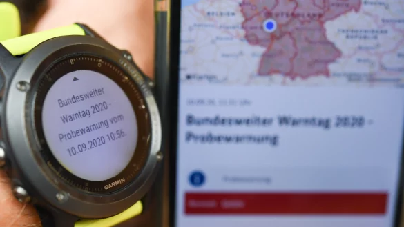 Die Warnapp Nina. - &copy; Arne Dedert/dpa