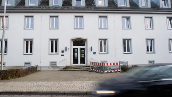 Loch in Keller von Zollamt gebohrt - &copy; Foto: Federico Gambarini/dpa