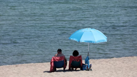 Sommerwetter - &copy; Foto: Bernd W&uuml;stneck/dpa