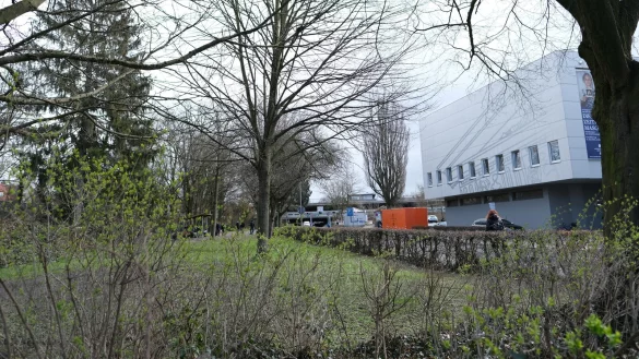 Die offene Drogenszene im Lustgarten ist einer der Schwerpunkte des Streetworks der Drogenberatung. - &copy; Sven Koch