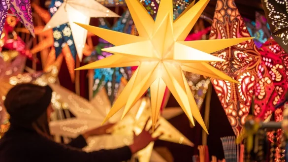 Es gibt wieder Weihnachtsm&auml;rkte - &copy; Foto: Friso Gentsch/dpa