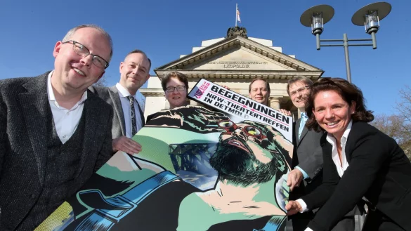 (von links) Kay Metzger, Stefan D&ouml;rr, Dr. A. Heinrike Heil (Stiftung Standortsicherung Kreis Lippe), Jens Kowsky sowie J&ouml;rg Karlikowski und Eva-Susanne Ellminger (beide Stadtwerke Detmold). - &copy; Bernhard Preu&szlig;