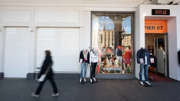 Gesch&auml;ft - &copy; Foto: Daniel Reinhardt/dpa