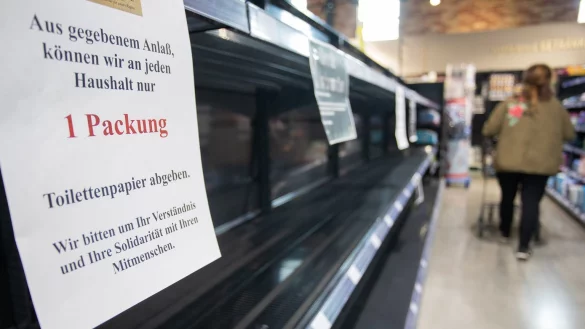 Hinweisschild - &copy; Foto: Tom Weller/dpa