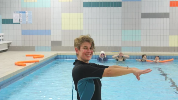 Petra Bojahr zeigt, wie es geht.&nbsp; - &copy; Christine Reuner